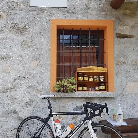 Farm stay Eleonora Argegno