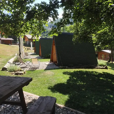 Farm stay Eleonora Argegno